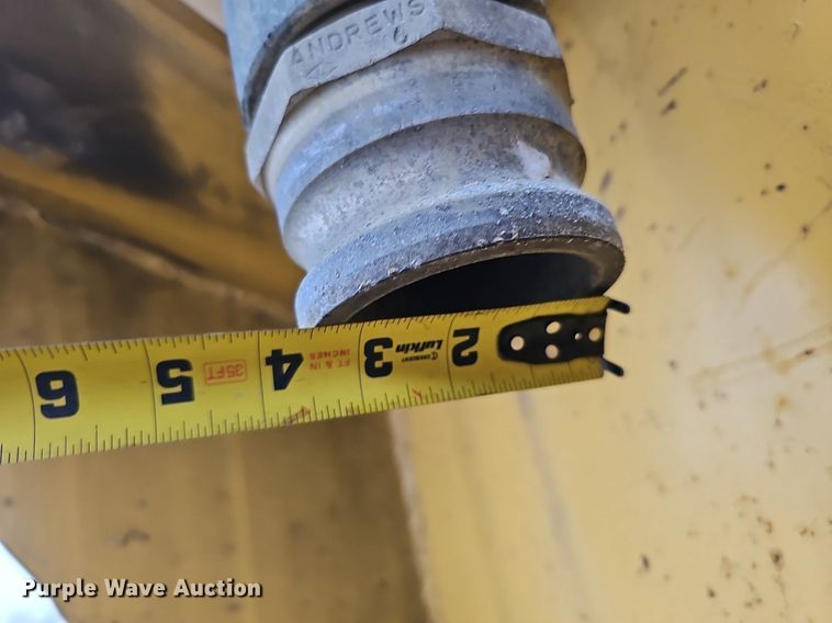 image for item DQ8666 1978 Caterpillar 613B water wagon