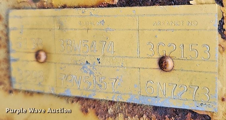 image for item DQ8666 1978 Caterpillar 613B water wagon