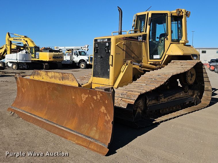 image for item DQ8678 2003 Caterpillar D6N LGP dozer