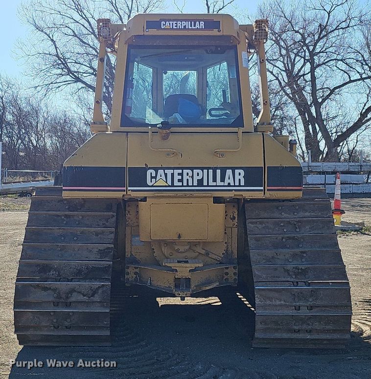 image for item DQ8678 2003 Caterpillar D6N LGP dozer