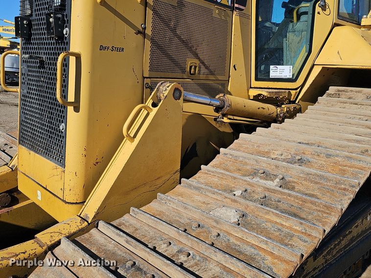 image for item DQ8678 2003 Caterpillar D6N LGP dozer