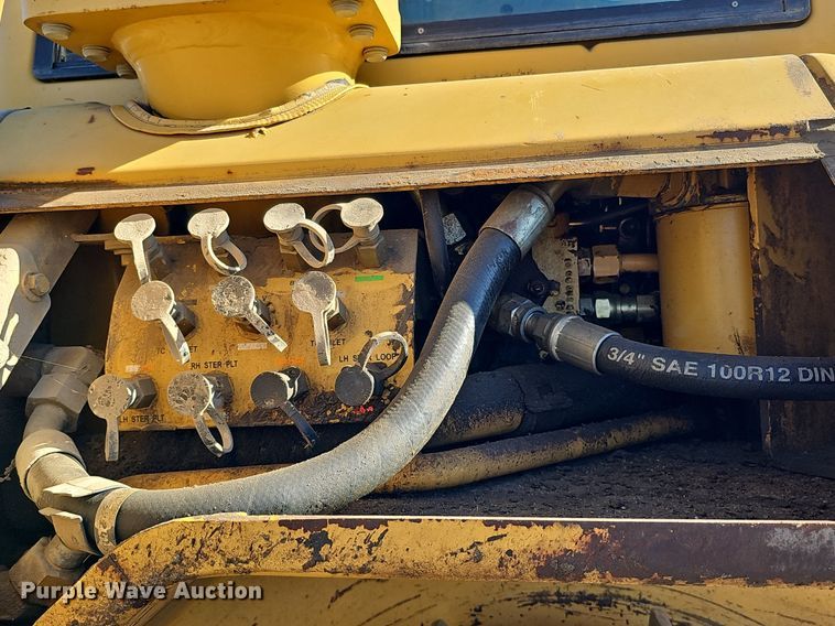 image for item DQ8678 2003 Caterpillar D6N LGP dozer