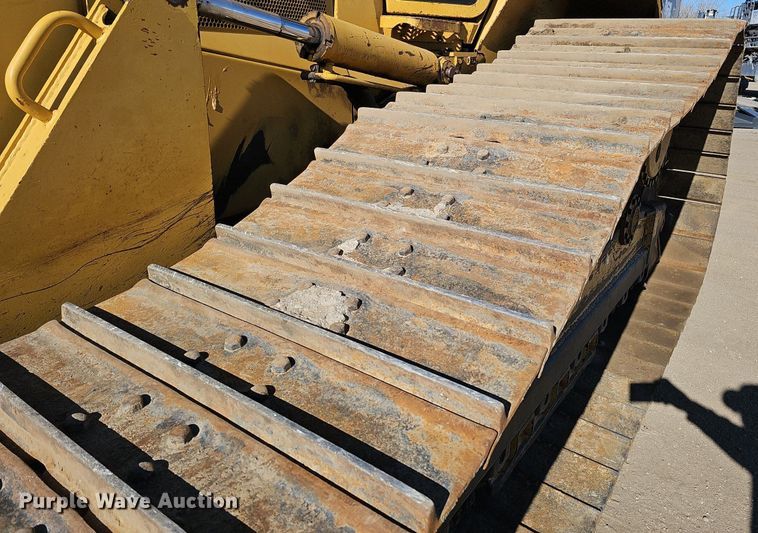 image for item DQ8678 2003 Caterpillar D6N LGP dozer