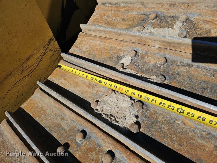 image for item DQ8678 2003 Caterpillar D6N LGP dozer