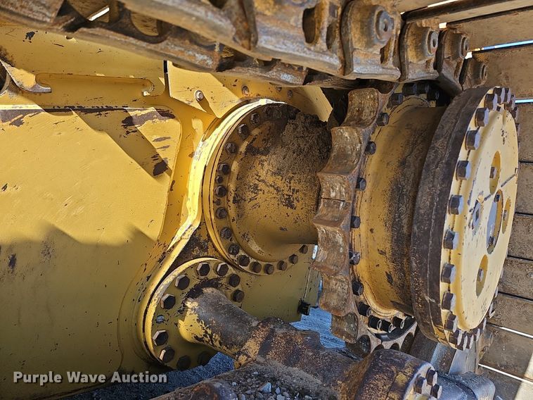 image for item DQ8678 2003 Caterpillar D6N LGP dozer