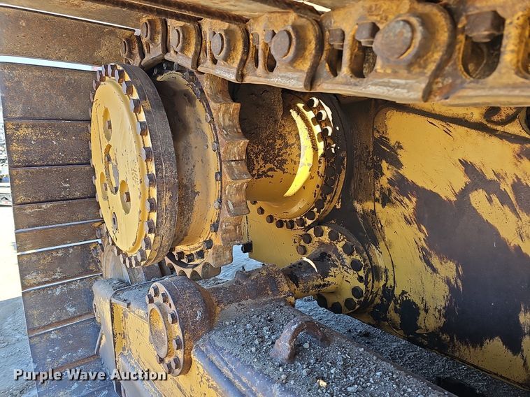 image for item DQ8678 2003 Caterpillar D6N LGP dozer