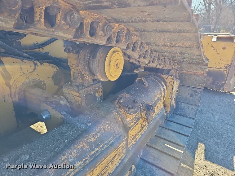 image for item DQ8678 2003 Caterpillar D6N LGP dozer