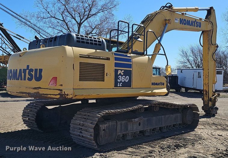 image for item DQ8679 2013 Komatsu PC360LC-10 excavator