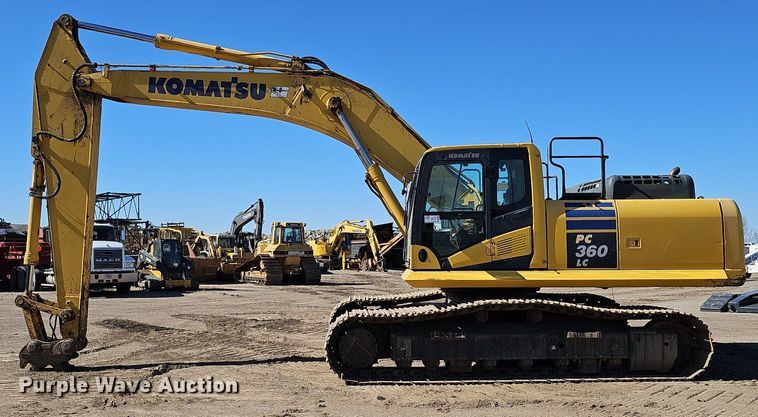 image for item DQ8679 2013 Komatsu PC360LC-10 excavator