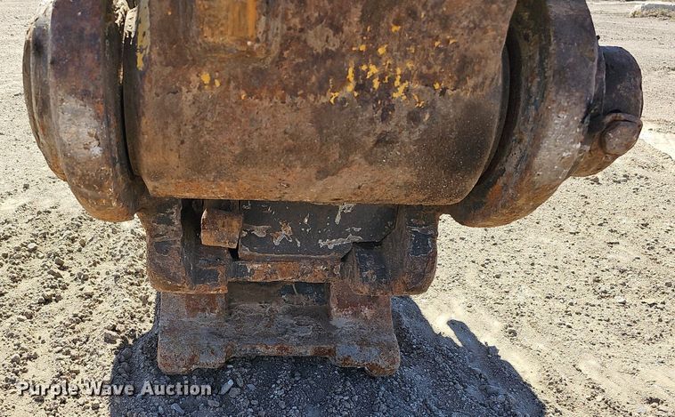 image for item DQ8679 2013 Komatsu PC360LC-10 excavator