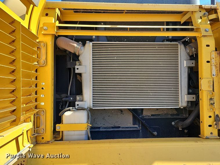 image for item DQ8679 2013 Komatsu PC360LC-10 excavator