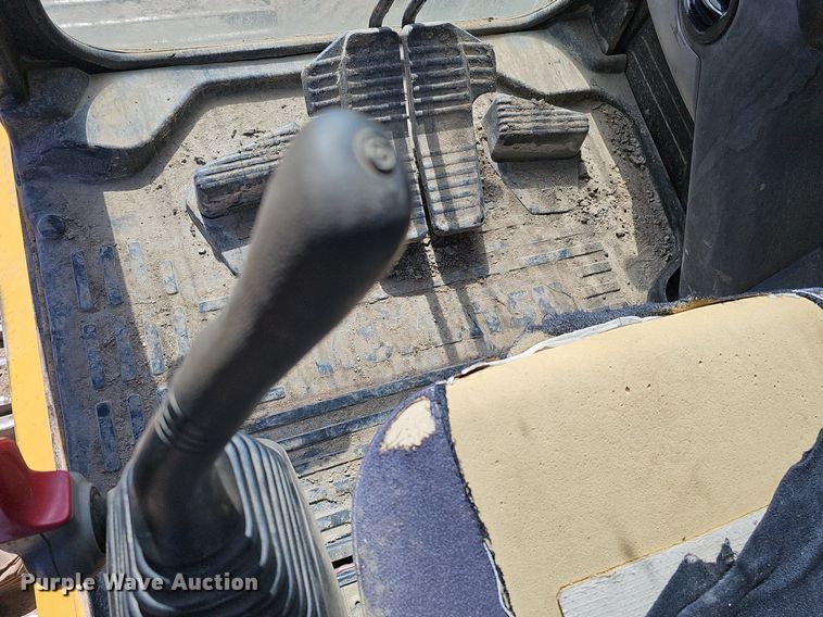 image for item DQ8679 2013 Komatsu PC360LC-10 excavator