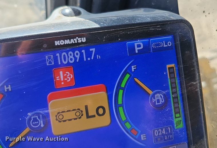 image for item DQ8679 2013 Komatsu PC360LC-10 excavator