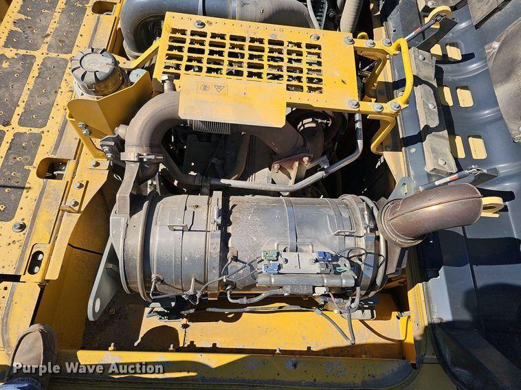 image for item DQ8679 2013 Komatsu PC360LC-10 excavator