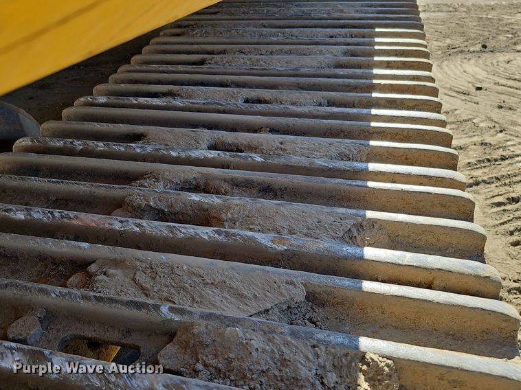 image for item DQ8679 2013 Komatsu PC360LC-10 excavator