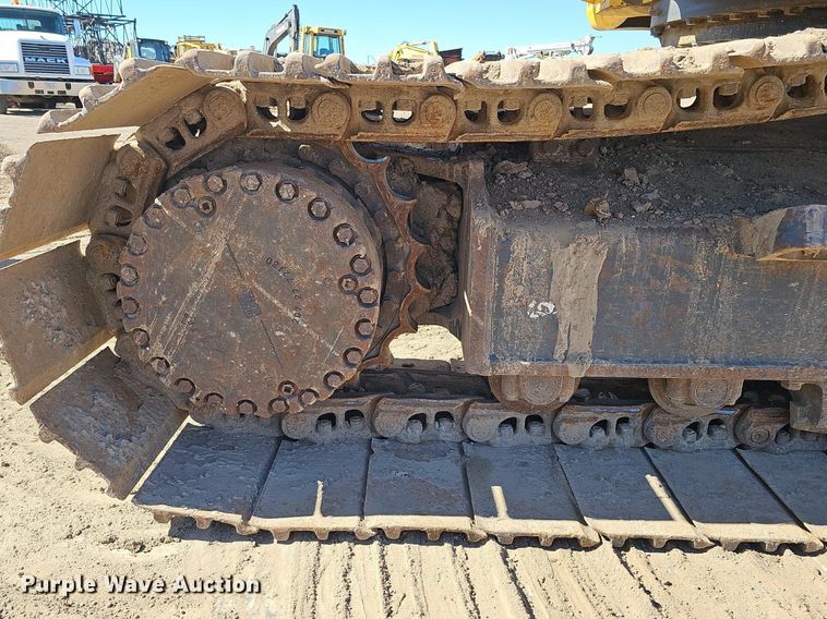 image for item DQ8679 2013 Komatsu PC360LC-10 excavator