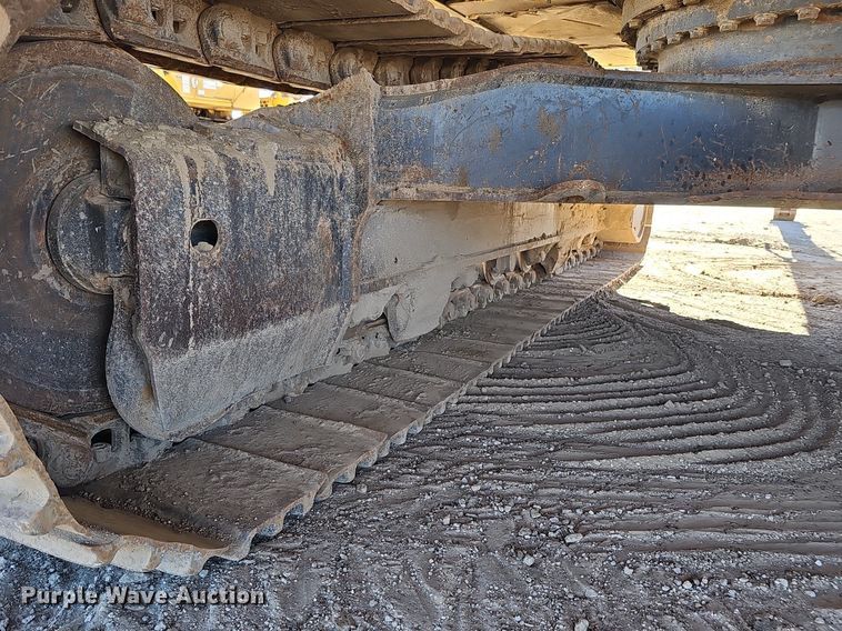 image for item DQ8679 2013 Komatsu PC360LC-10 excavator