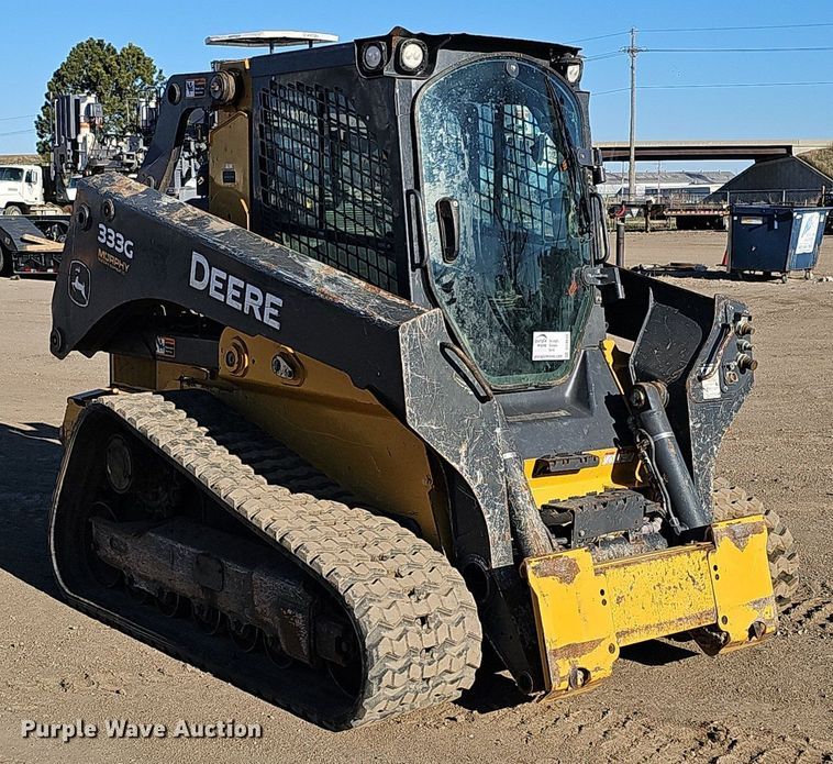 image for item DQ8680 2019 John Deere 333G tracked skid steer loader