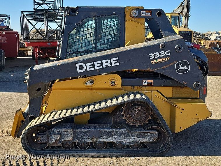 image for item DQ8680 2019 John Deere 333G tracked skid steer loader