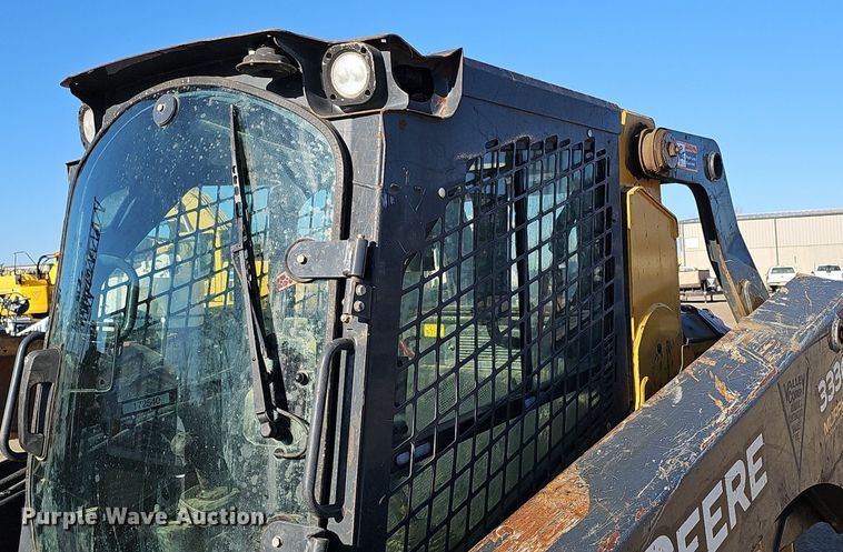 image for item DQ8680 2019 John Deere 333G tracked skid steer loader