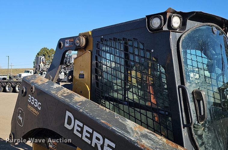 image for item DQ8680 2019 John Deere 333G tracked skid steer loader