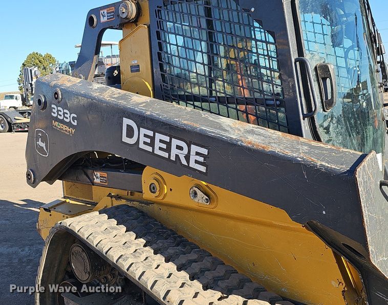 image for item DQ8680 2019 John Deere 333G tracked skid steer loader