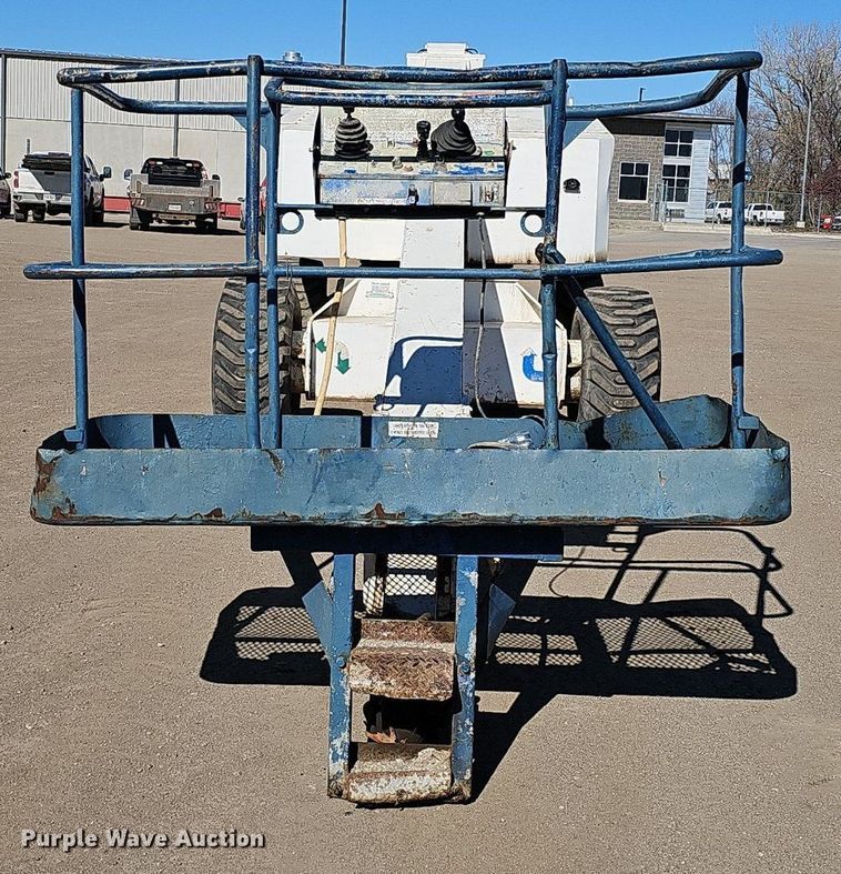 image for item DQ8681 1991 Mark Industries 62C boom lift