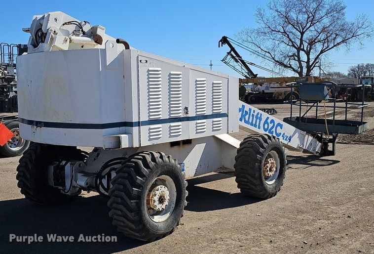 image for item DQ8681 1991 Mark Industries 62C boom lift