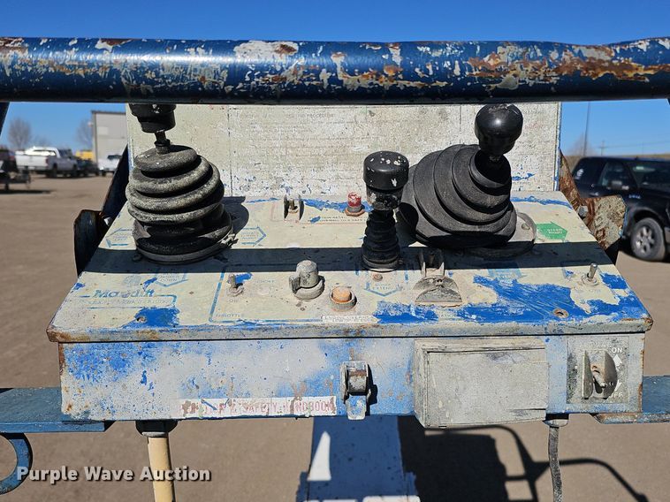 image for item DQ8681 1991 Mark Industries 62C boom lift