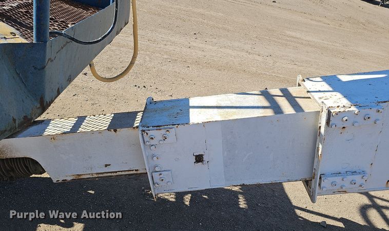 image for item DQ8681 1991 Mark Industries 62C boom lift