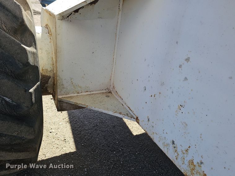 image for item DQ8681 1991 Mark Industries 62C boom lift