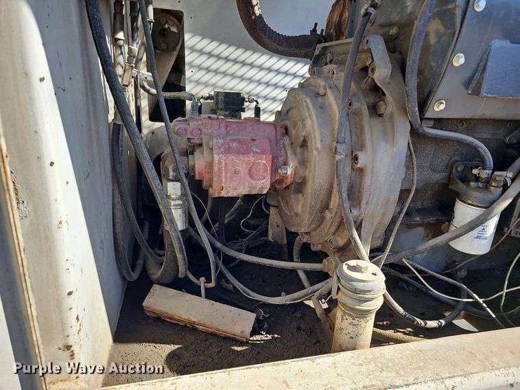 image for item DQ8681 1991 Mark Industries 62C boom lift