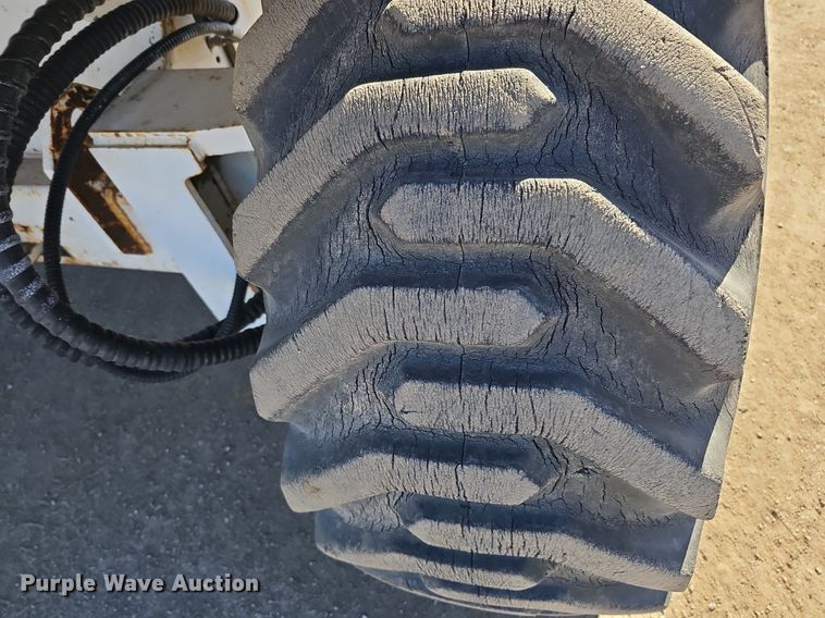 image for item DQ8681 1991 Mark Industries 62C boom lift