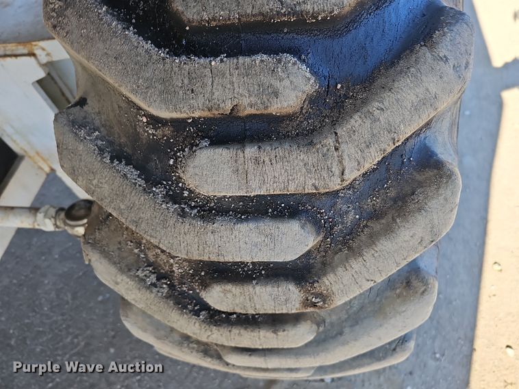 image for item DQ8681 1991 Mark Industries 62C boom lift