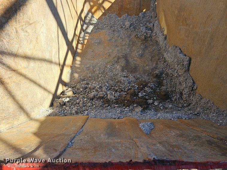 image for item DQ8683 Rock box