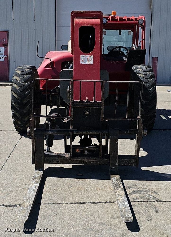 image for item DQ8687 2006 JLG G9-43A telehandler