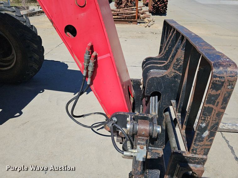 image for item DQ8687 2006 JLG G9-43A telehandler