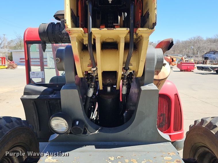 image for item DQ8687 2006 JLG G9-43A telehandler