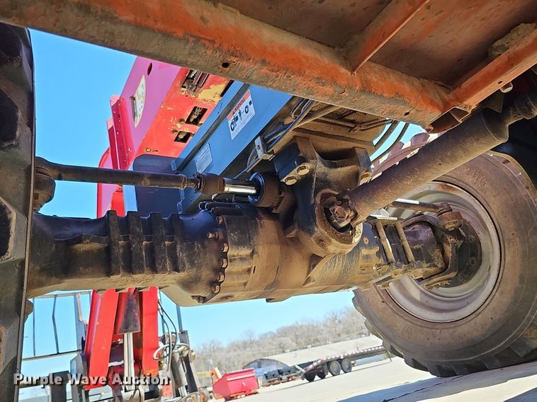 image for item DQ8687 2006 JLG G9-43A telehandler