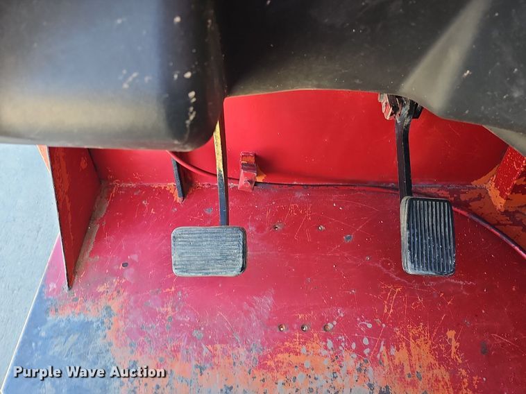 image for item DQ8687 2006 JLG G9-43A telehandler