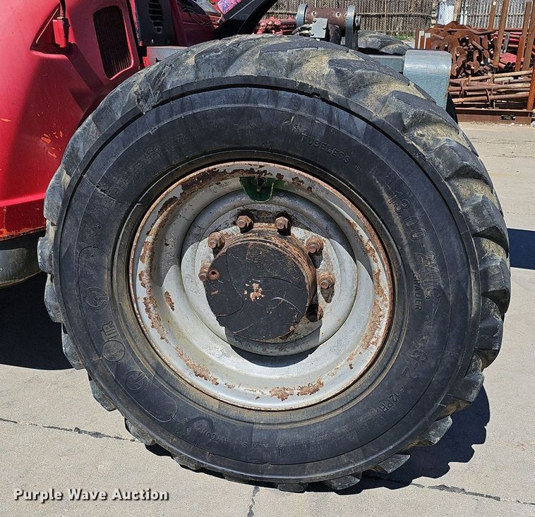 image for item DQ8687 2006 JLG G9-43A telehandler