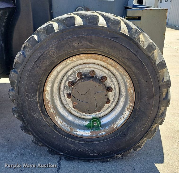 image for item DQ8687 2006 JLG G9-43A telehandler