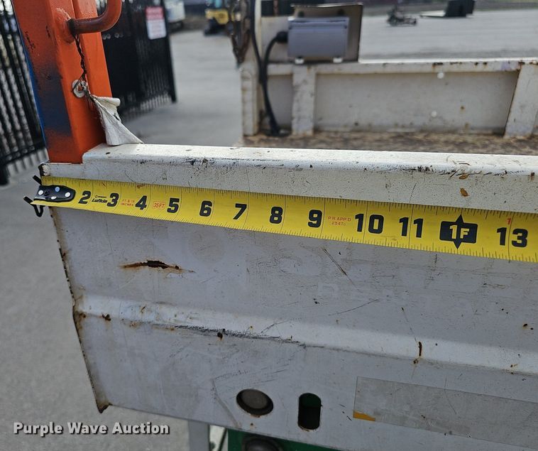 image for item DQ8715 2015 JLG 2632 ES scissor lift