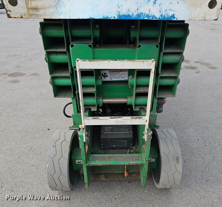 image for item DQ8715 2015 JLG 2632 ES scissor lift