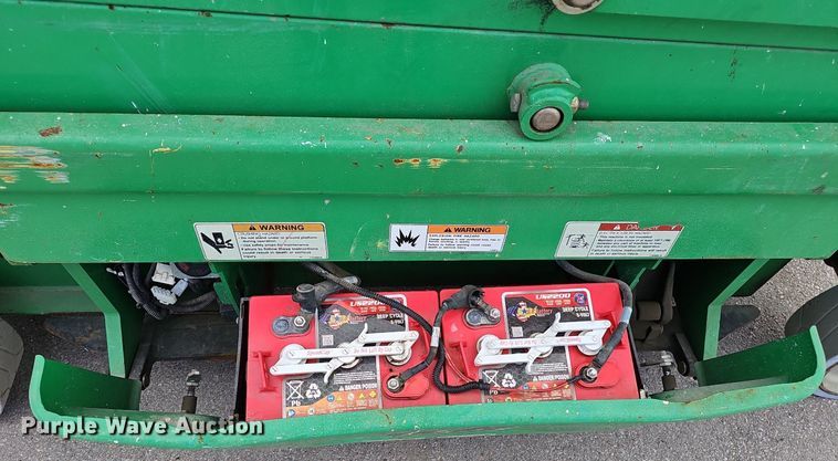 image for item DQ8715 2015 JLG 2632 ES scissor lift