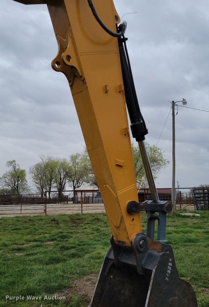 image for item DR7895 2015 Case  CX210C excavator
