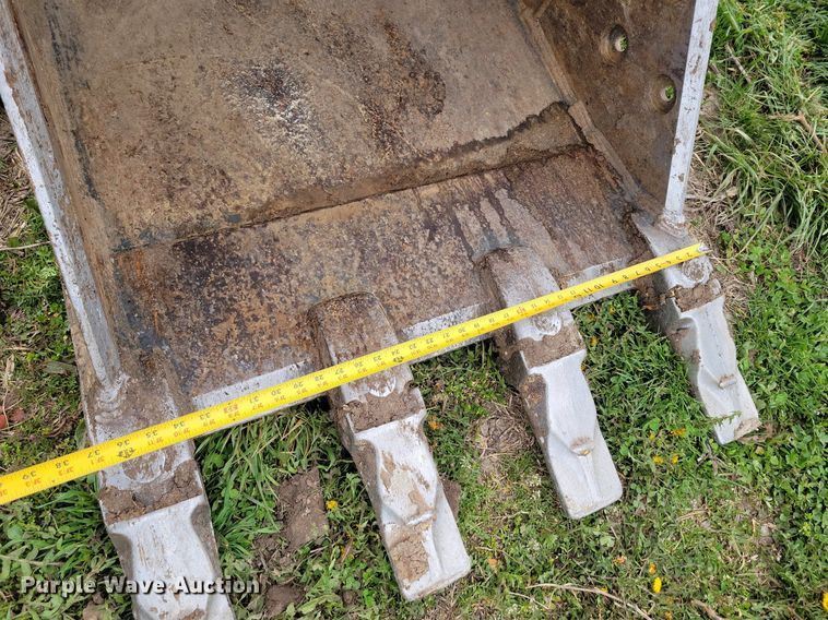 image for item DR7895 2015 Case  CX210C excavator