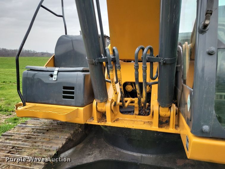 image for item DR7895 2015 Case  CX210C excavator