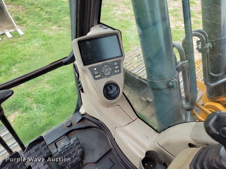 image for item DR7895 2015 Case  CX210C excavator