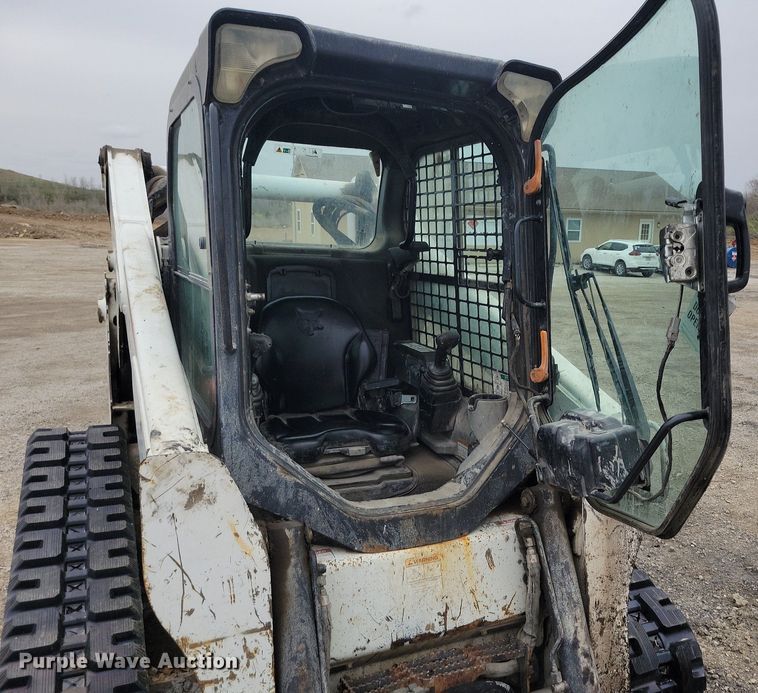 image for item DR7897 2011 Bobcat T650 tracked skid steer loader